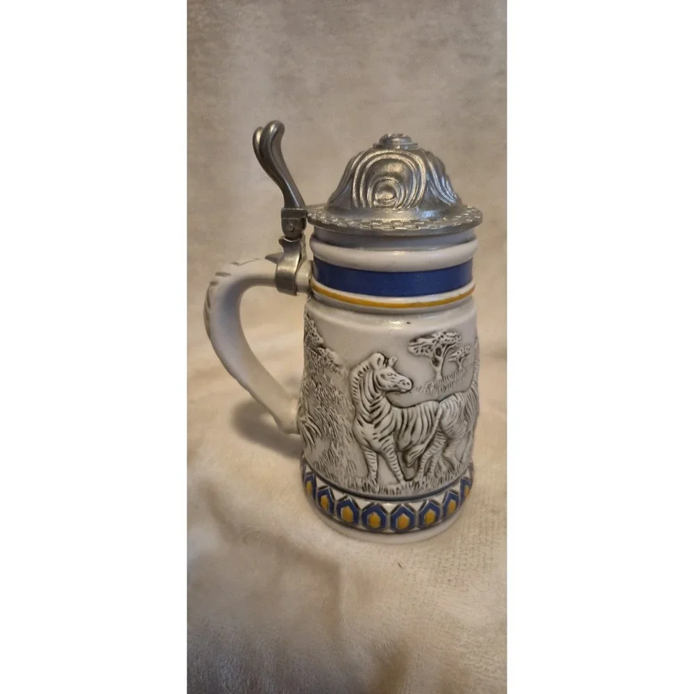 Avon Endangered Species Mountain Zebra Mini Beer Stein 1992 Brazil‎